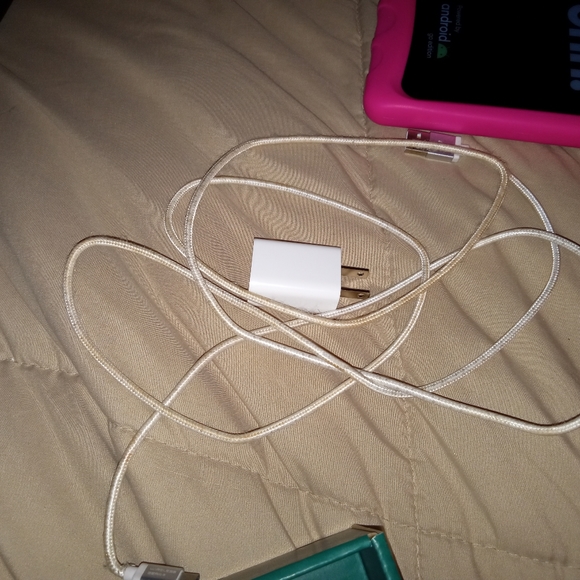 Onn 8 in tablet - Picture 6 of 9